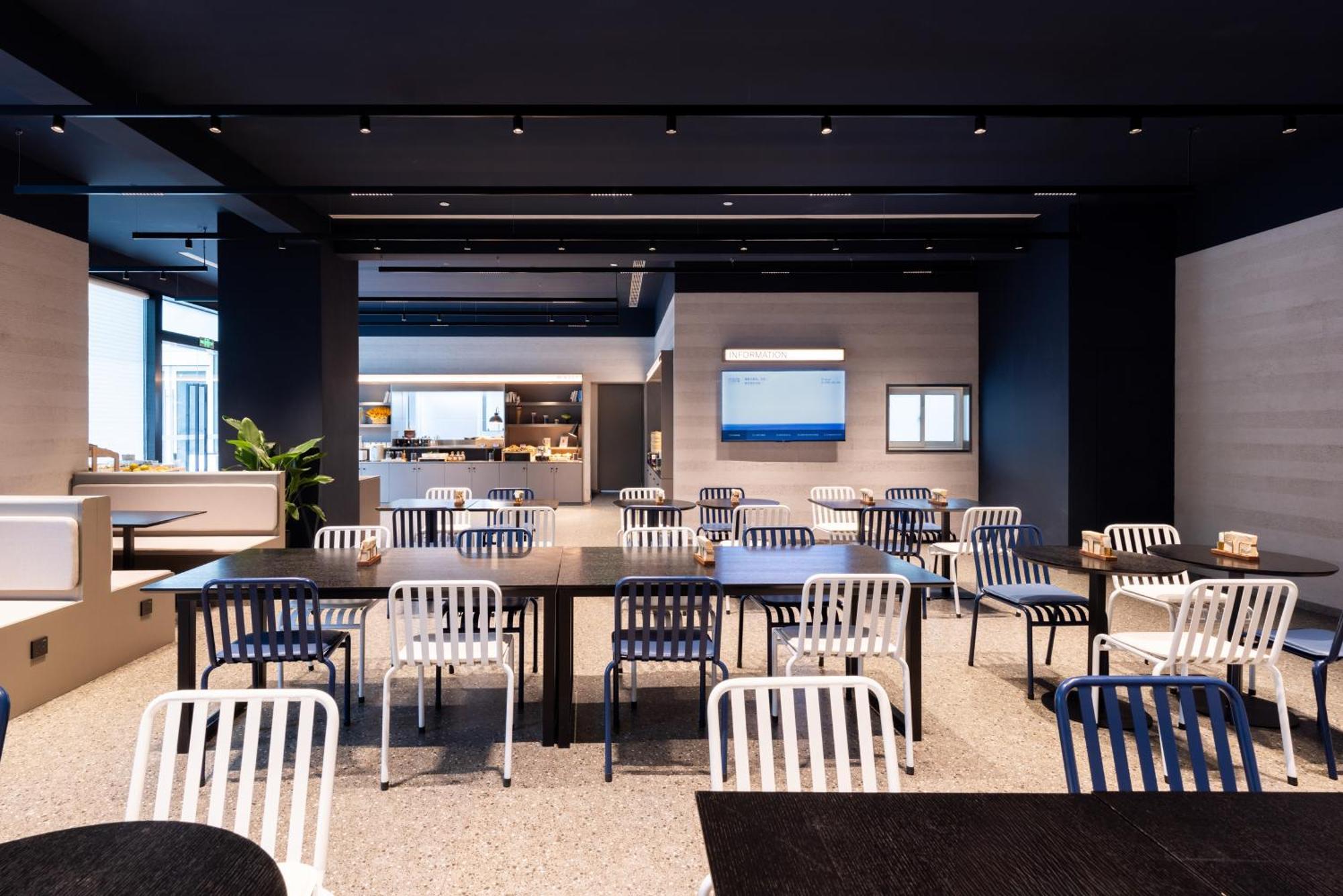 Atour Light Daning International Shibei High-tech Park Hotel Shanghai
